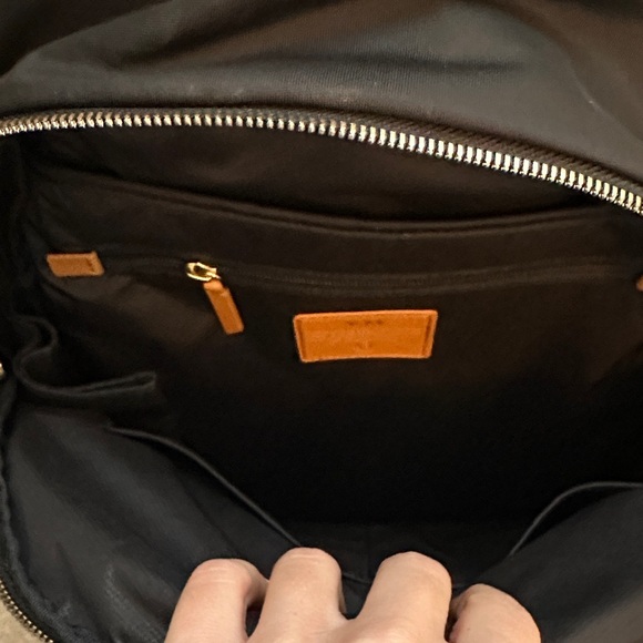 TUMI Black Backpack with Tan Details - Picture 5 of 8